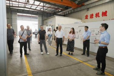 實(shí)地觀摩促交流 技能賦能助發(fā)展 | 山東省淄博市淄川區(qū)總工會(huì)黨組成員、副主席馮進(jìn)明一行蒞臨景興紙業(yè)調(diào)研交流